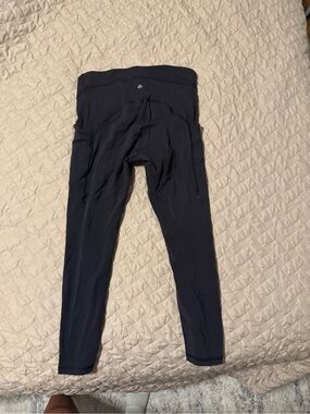 Lululemon black leggings